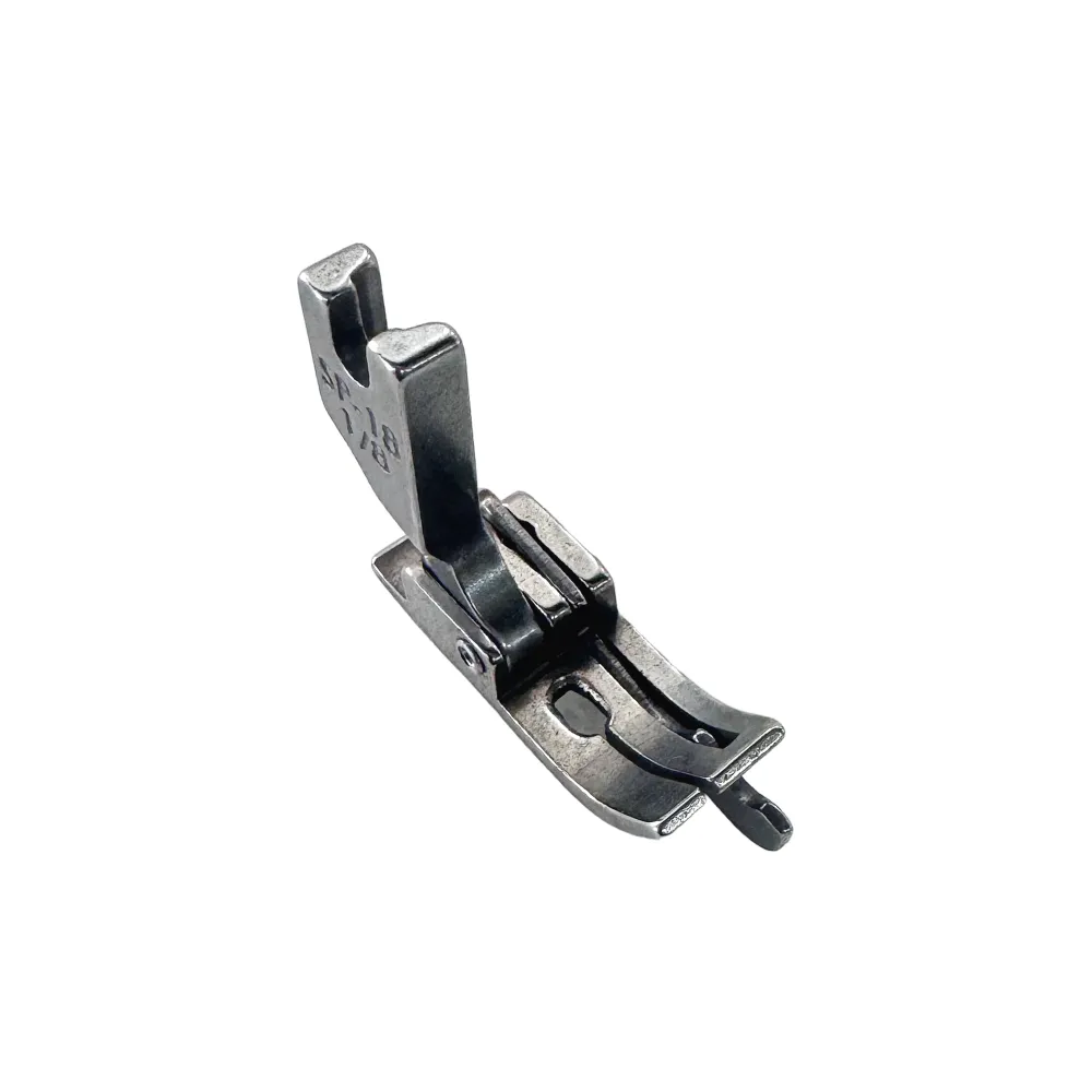 Resistente al Agua y UV (SP-18-1/8) Pie para Recta con Guí Móvil Derecha 1/8"